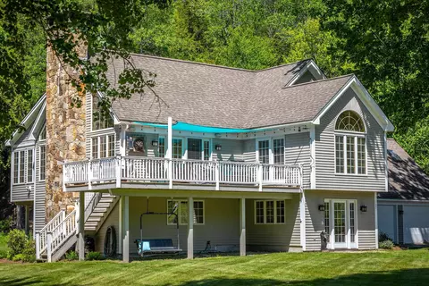 157 Old Sawmill Rd, Londonderry, VT 05148