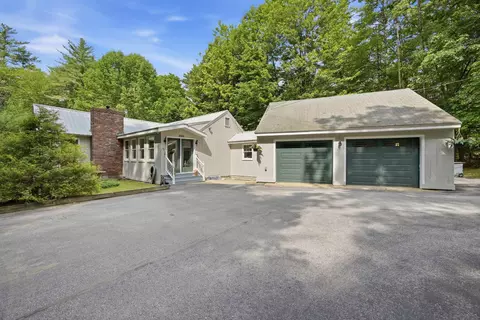135 Lower Straw Rd, Hopkinton, NH 03229