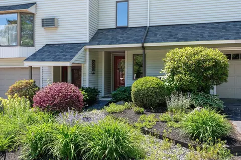 23 Bucks Hill Rd, Durham, NH 03824