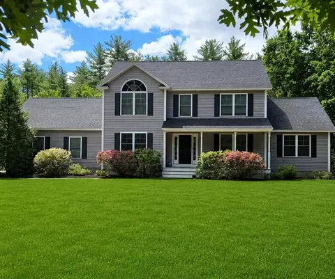 130 W Ridge Cir, Hopkinton, NH 03229