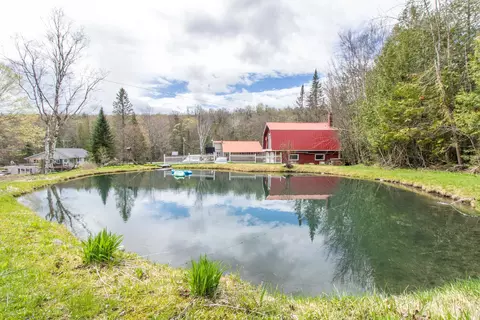 7206 S Wheelock Rd, Wheelock, VT 05851