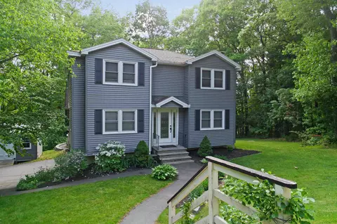 19 Claire Ave, Derry, NH 03038