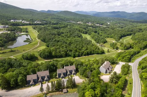 697 E Mountain Rd #A5, Killington, VT 05751