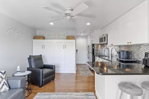 550 Winnacunnet Rd #313, Hampton, NH 03842