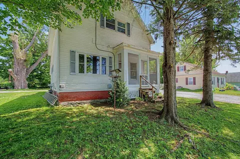 210 Boarding House St, Sheldon, VT 05483