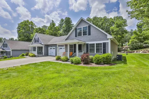 8 Cedar Way #B, Goffstown, NH 03045