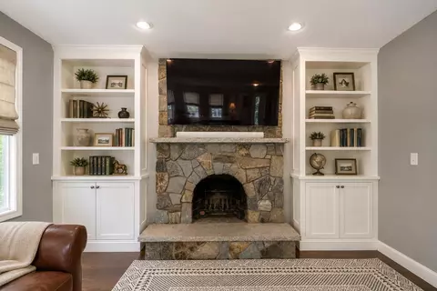 Living - 76 Marblehead Rd, Windham, NH 03087 photo 3 of 3
