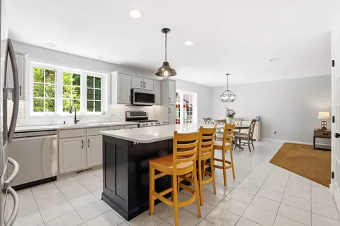 Kitchen - 57 Lindsay Rd, Hooksett, NH 03106 photo 1 of 4