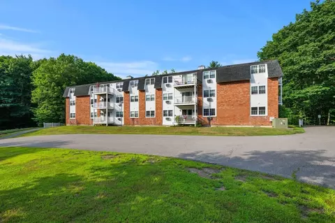39 Ernest Ave #202, Exeter, NH 03833