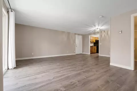 Living - 39 Ernest Ave #202, Exeter, NH 03833 photo 2 of 3