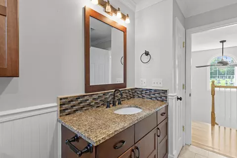 Bath - 55 Stark Ave, Dover, NH 03820 photo 3 of 3