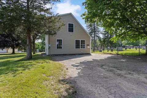 Exterior - 55 Stark Ave, Dover, NH 03820 photo 7 of 8