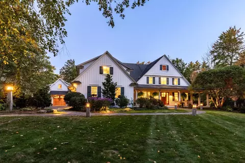 24 Wisteria Dr, Dover, NH 03820