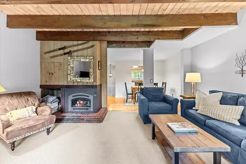 277 Topnotch Dr #462, Stowe, VT 05672