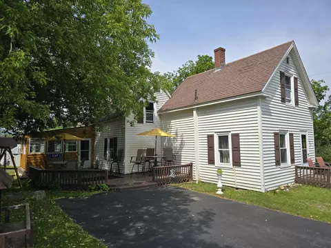 22 Rines Rd, Wakefield, NH 03872
