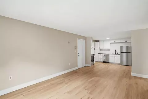 8 Strawberry Bank Rd #9, Nashua, NH 03062