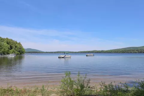40 Ambrose Ave, Wakefield, NH 03830