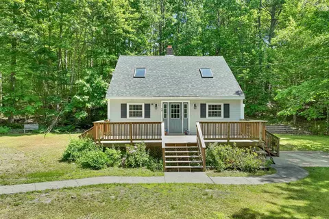 48 Independence Dr, Freedom, NH 03836