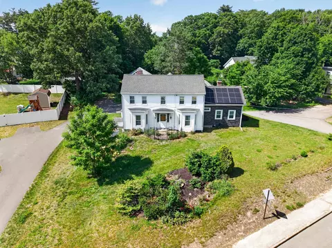 88 Central St, Hudson, NH 03051