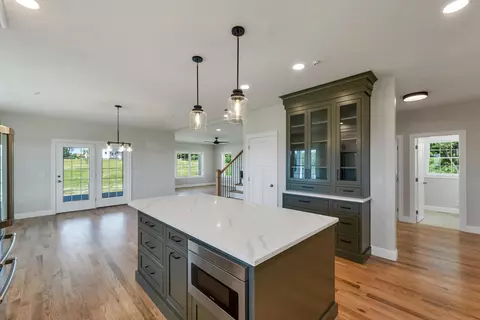 Kitchen - 22 Fairway Dr, Dunbarton, NH 03046 photo 4 of 7