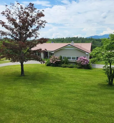 86 Hewitt Rd, Claremont, NH 03743