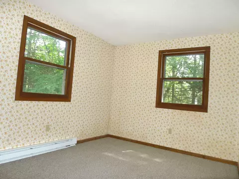 Bedroom - 62 Boody Farm Rd, Epping, NH 03042 photo 1 of 8