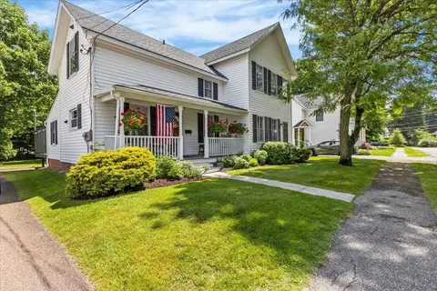 6 Church St, Essex Junction, VT 05452
