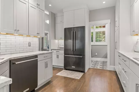 Kitchen - 1 Mccarron Dr, Hampton, NH 03842 photo 5 of 8