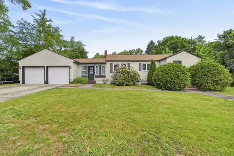 39 Pembroke Rd, Concord, NH 03301