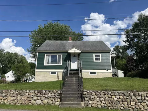 80 Maynesboro St, Berlin, NH 03570