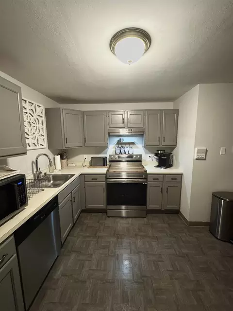 12 E Side Dr #310, Concord, NH 03301