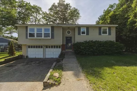 742 Church Rd, Colchester, VT 05446