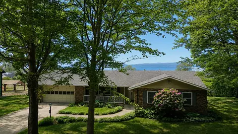 170 Biscayne Hts, Colchester, VT 05446