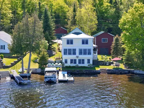 1559 W Shore Rd, Cabot, VT 05647