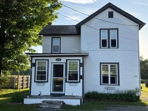 374 South St, Poultney, VT 05764