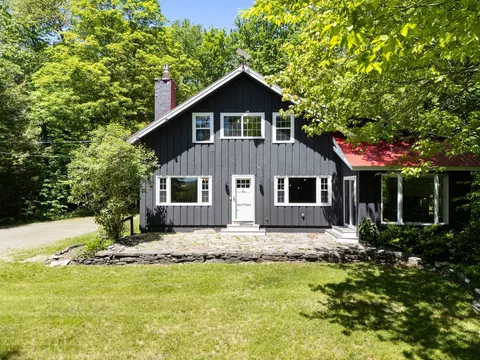 227 W Jamaica Rd, Stratton, VT 05360