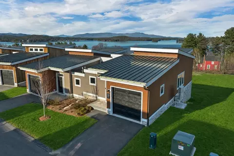 53 Broadview Dr #1, Laconia, NH 03246