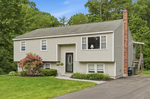 435 Terrie Dr, Pembroke, NH 03275