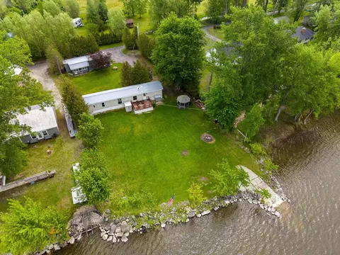 279 Hunter North Rd, Alburgh, VT 05440