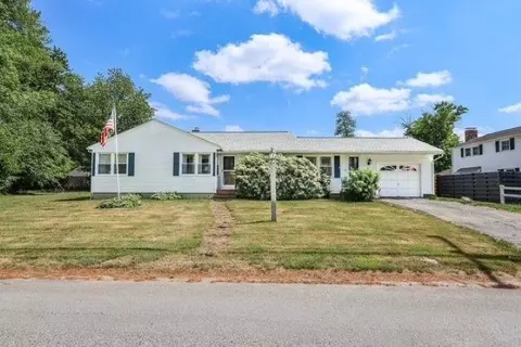 68 Robinson Rd, Nashua, NH 03060