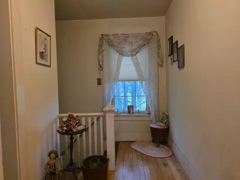 Entry Way - 49 Fairground Rd, Springfield, VT 05156 photo 4 of 6
