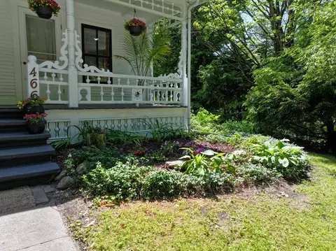 Exterior - 466 E Main St, Middlebury, VT 05753 photo 3 of 20