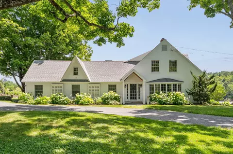 5798 South Rd, Woodstock, VT 05071