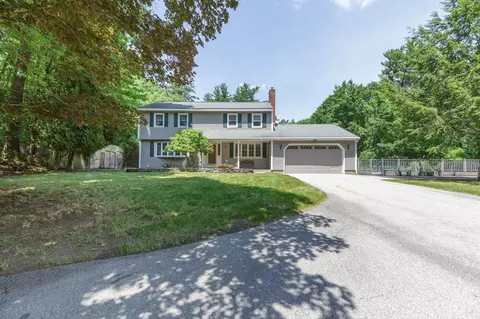 9 Hickory Ln, Bedford, NH 03110
