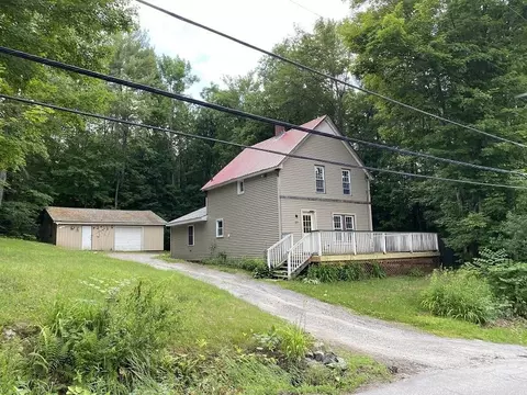 309 Bradford Rd, Newport, NH 03773