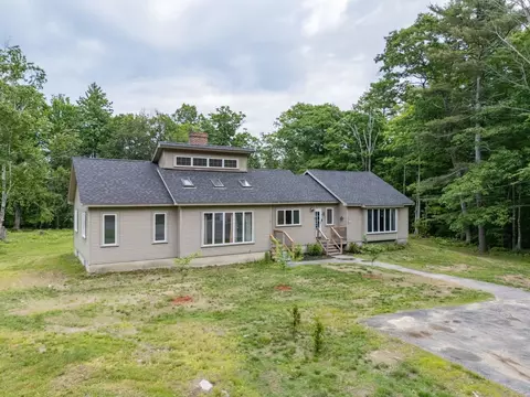 314 Wentworth Rd, Brookfield, NH 03872
