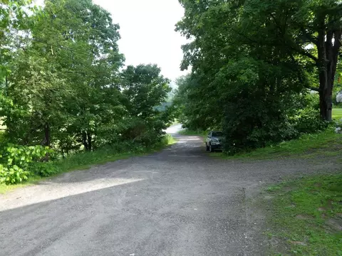 Exterior - 252 Spring Rd, Tunbridge, VT 05077 photo 3 of 5
