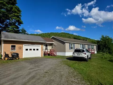 30 Hollow View Dr, Saint Johnsbury, VT 05819