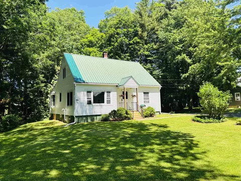10 Bosworth St, Swanton, VT 05488