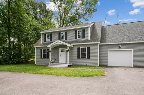 7 Hampton Rd #2, Exeter, NH 03833